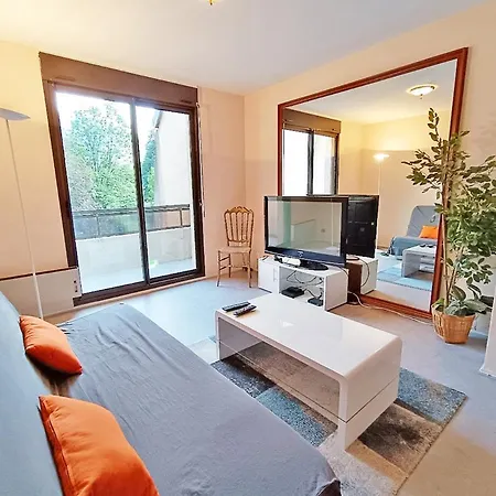 Frolise, T2, Centre, Wifi, Parking Couvert Gratuit, 4 Personnes Bagneres-de-Luchon Exterior photo